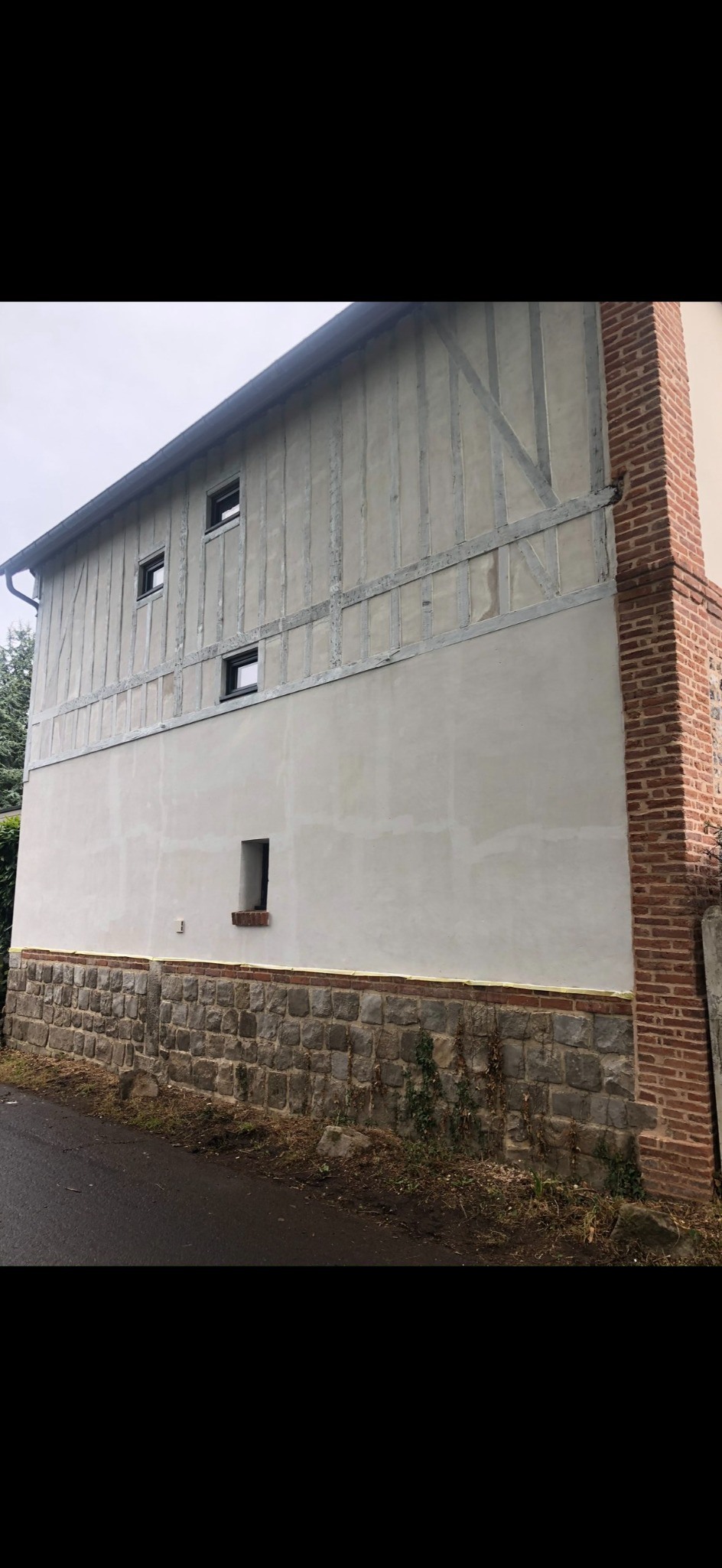 Façade avant rénovation – Louvet Peinture