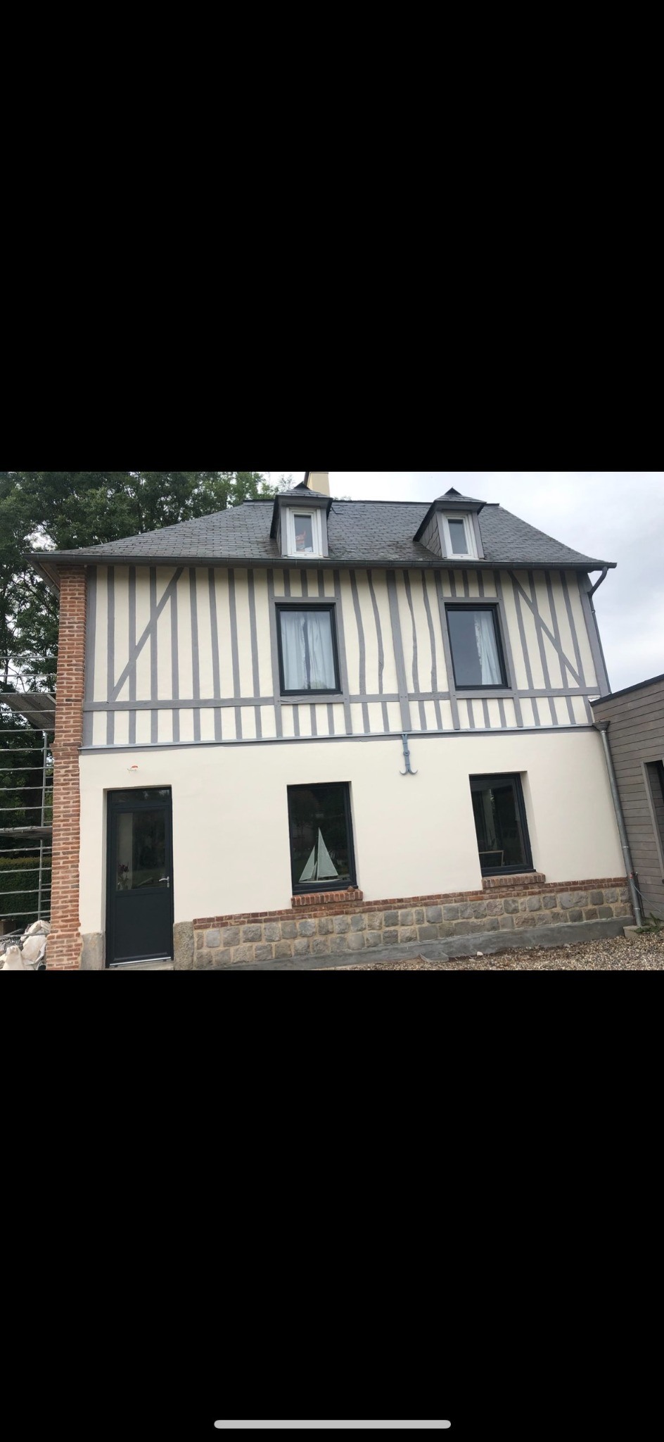 Façade terminée vue de face – Louvet Peinture