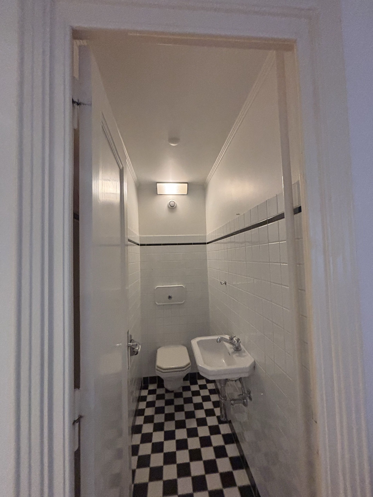 WC après travaux – Louvet Peinture