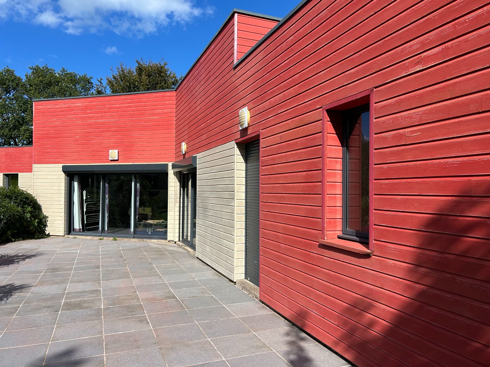 Bardage extérieur avant travaux – Louvet Peinture